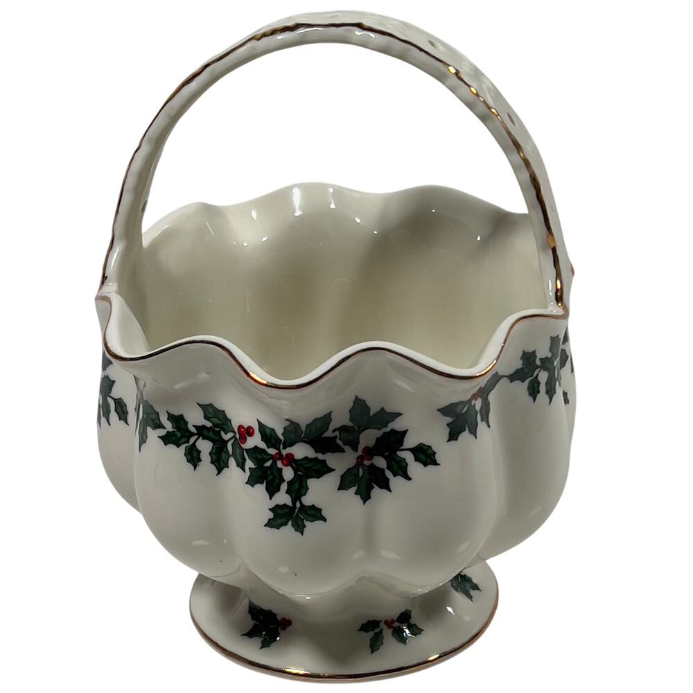 Vintage Madison & Max Holly Collection Porcelain Christmas Basket Holiday Decor